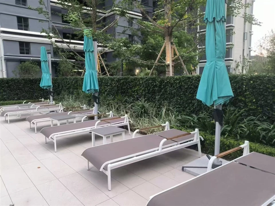 Aluminum Outdoor Lounge Chair